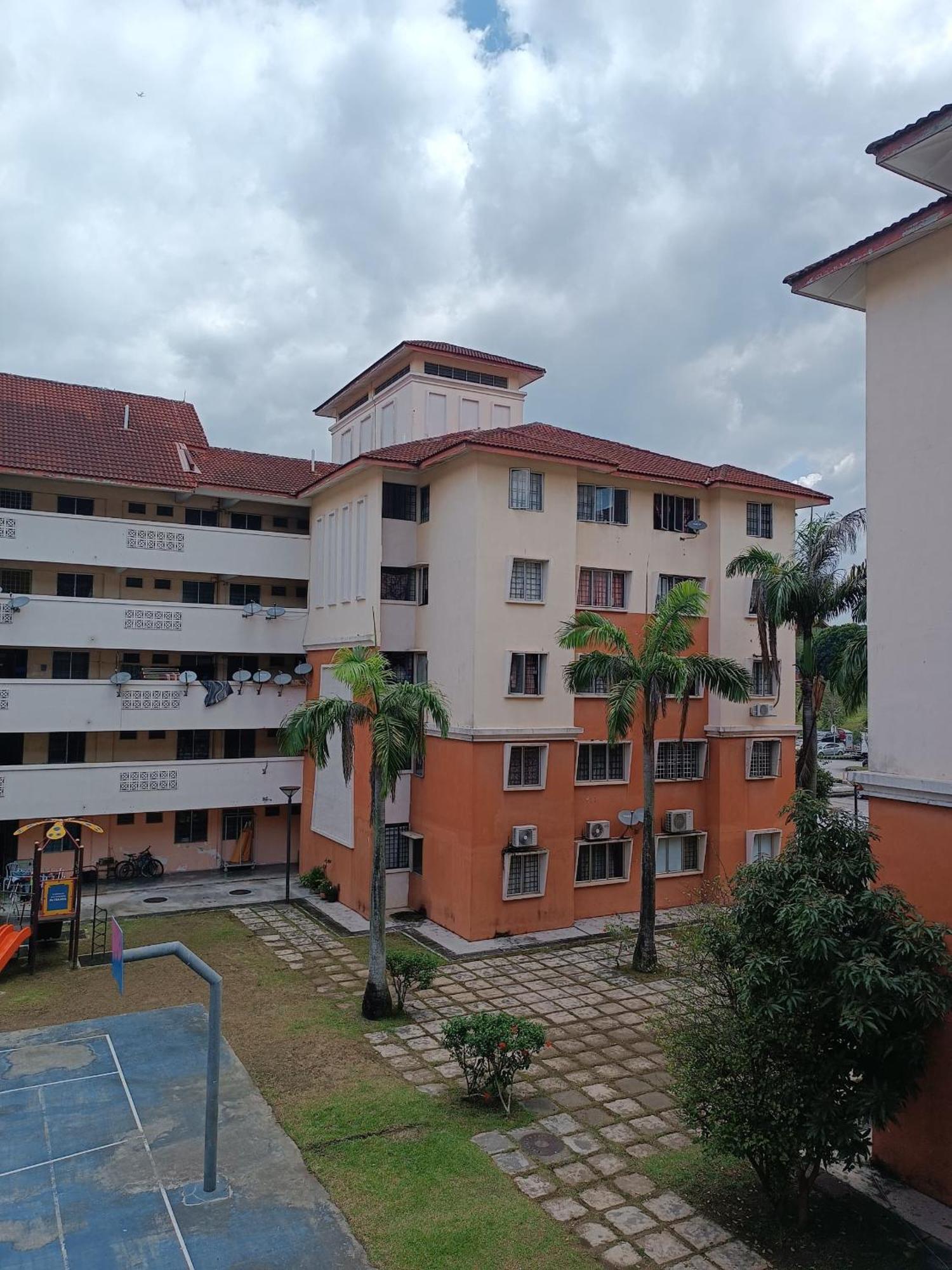 M.Fr Homestay Pangsapuri Putra Damai Πουτρατζάγια Εξωτερικό φωτογραφία